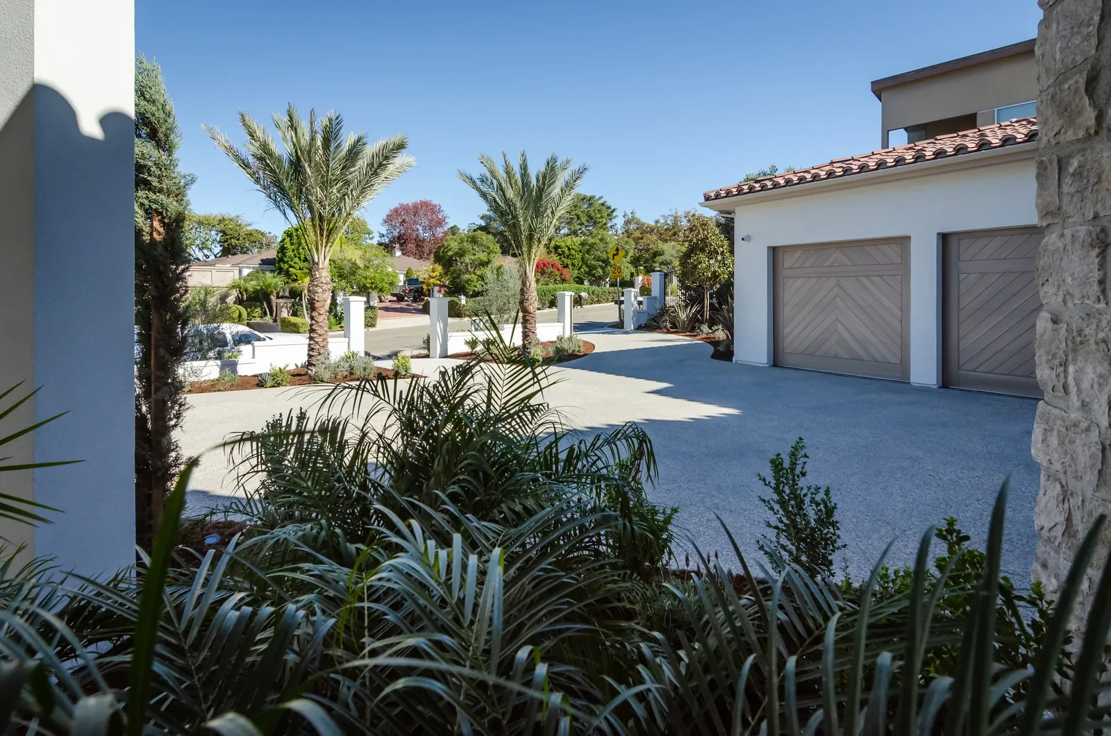 Hillside Estate — outdoor living detail 10