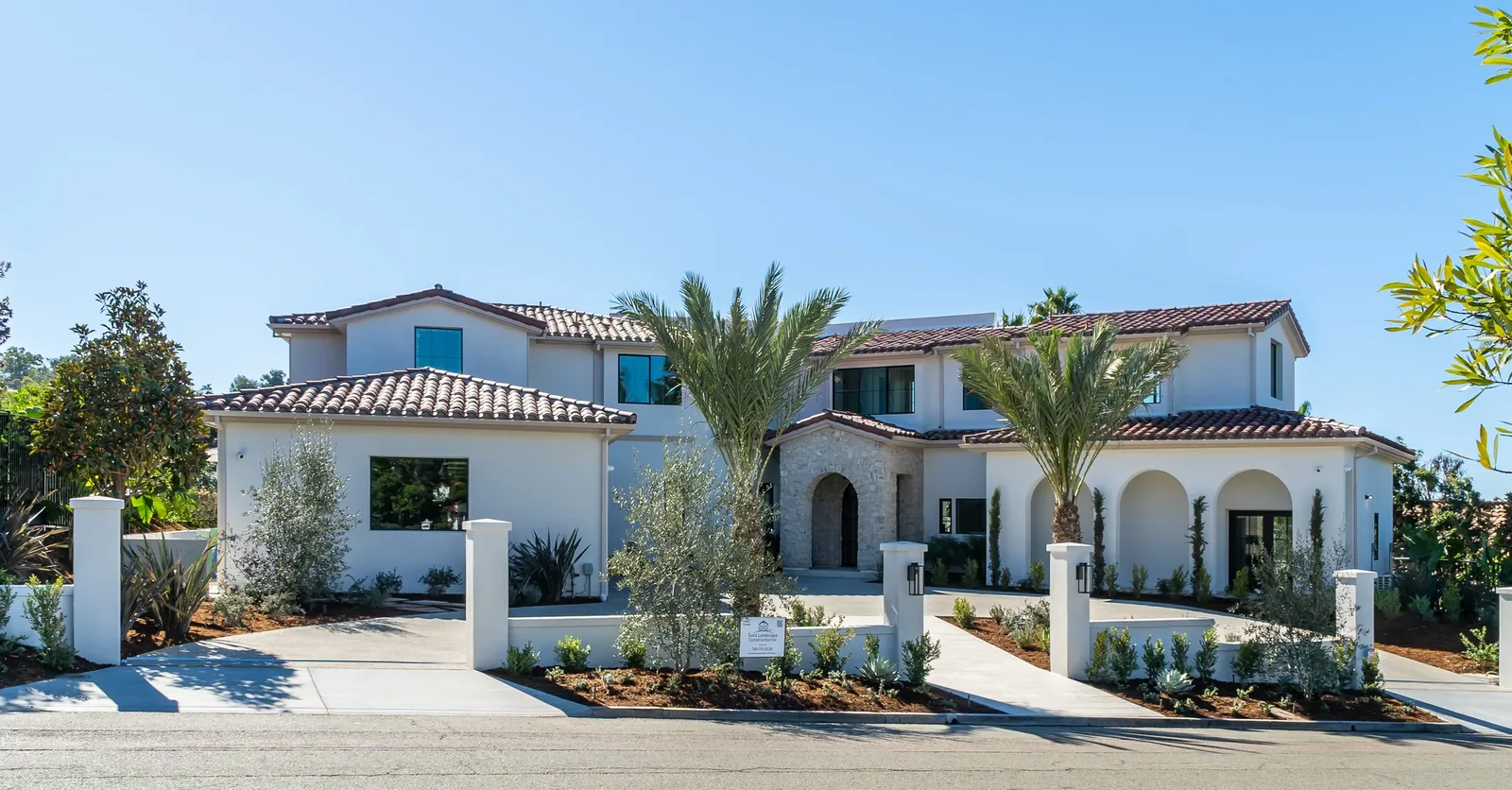 Hillside Estate — outdoor living detail 4