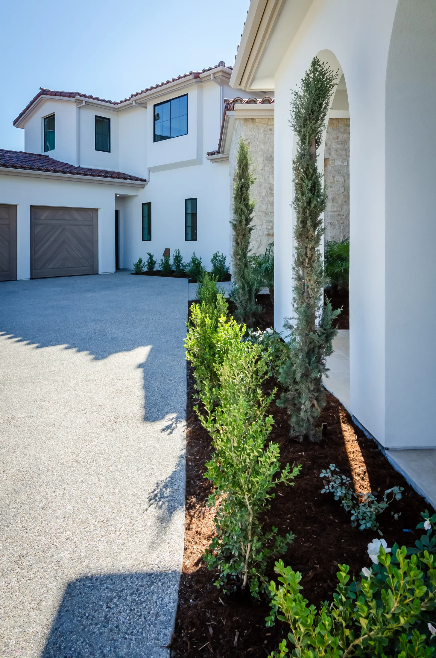 Hillside Estate — outdoor living detail 11