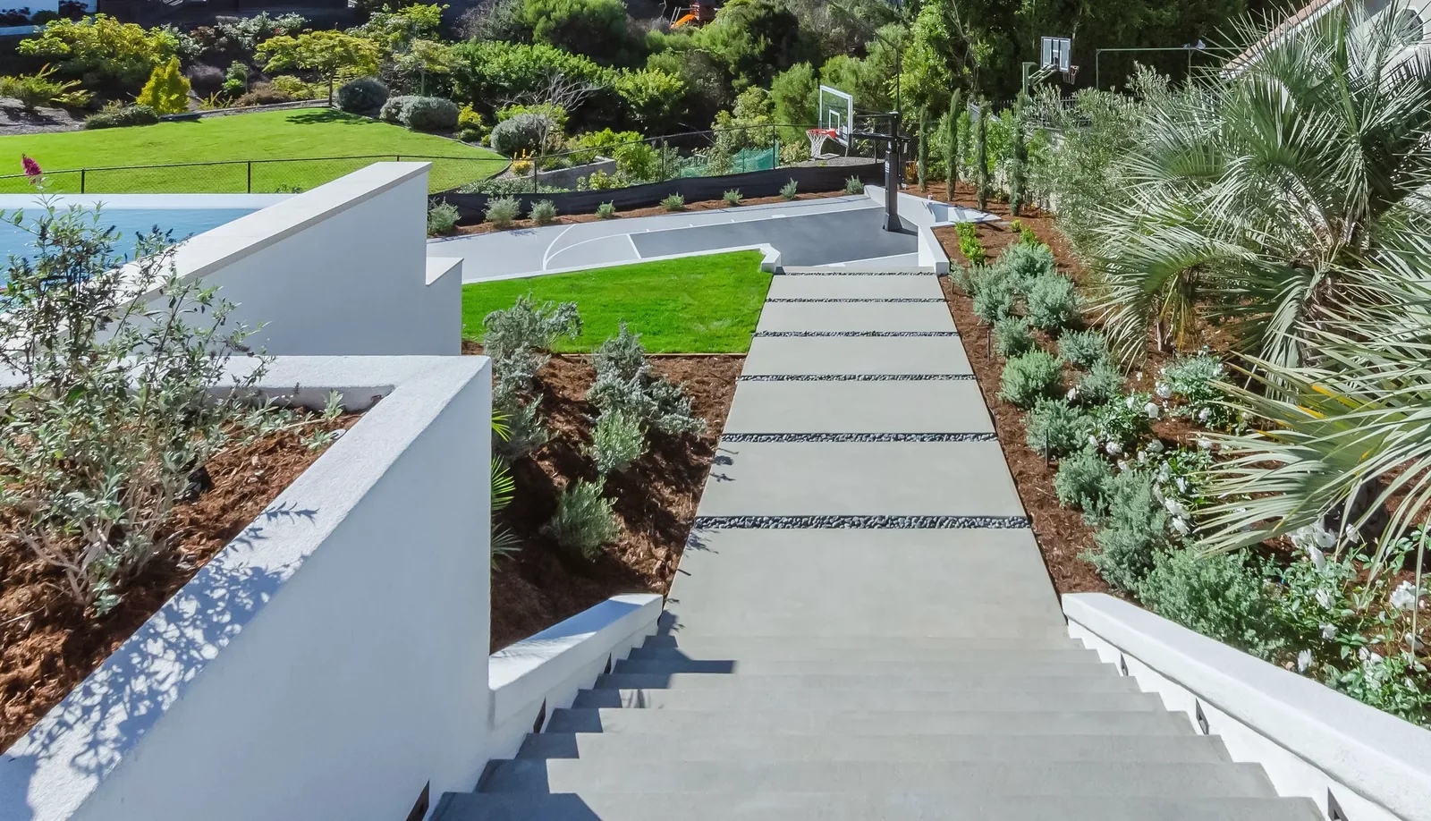 Hillside Estate — outdoor living detail 22